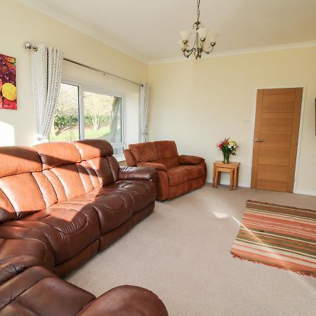 Bicton Lea Villa Acton  Buitenkant foto