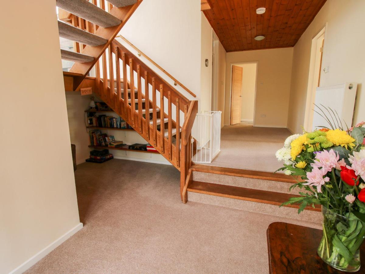 Bicton Lea Villa Acton  Buitenkant foto